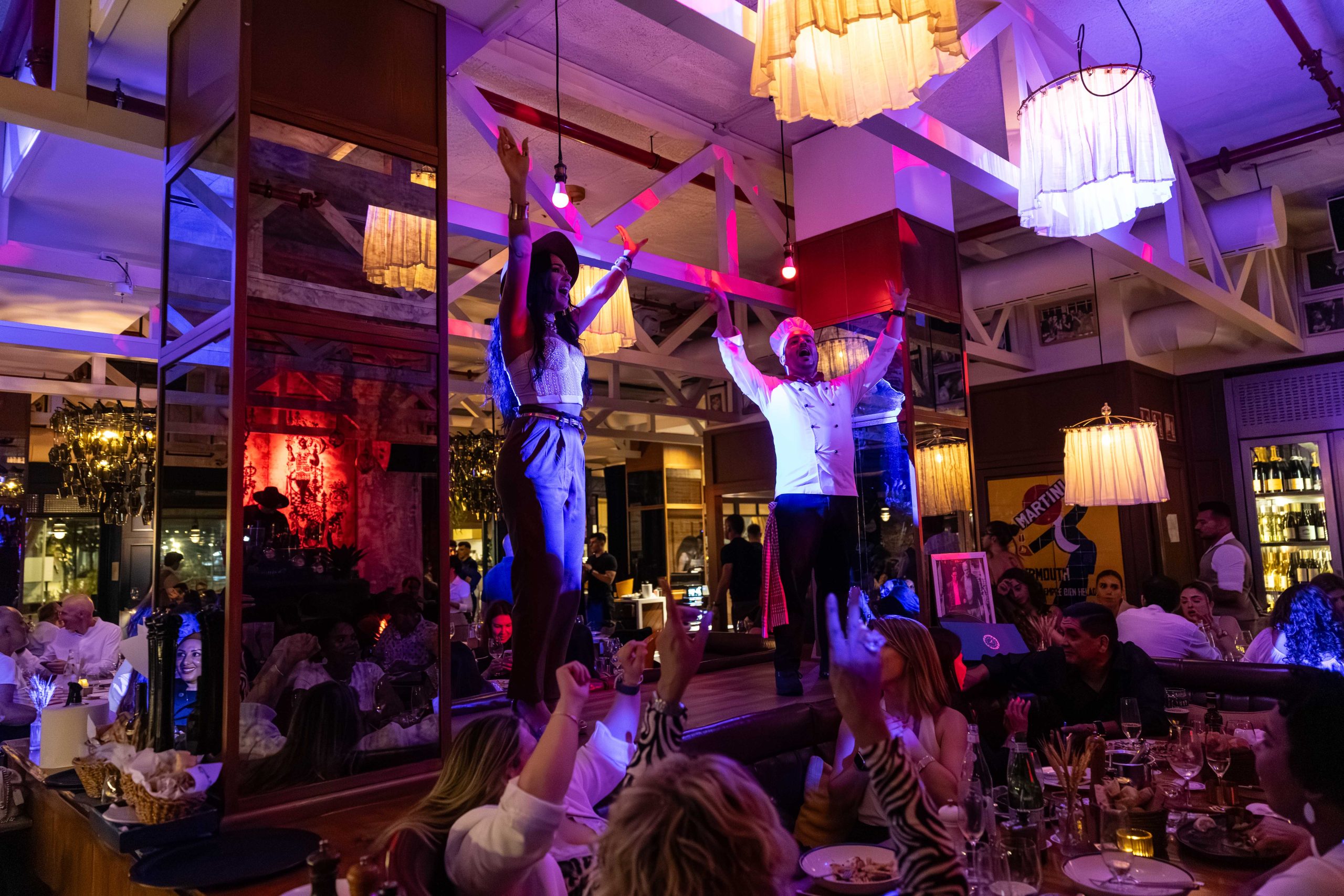Velissima Barcelona Dinner Show